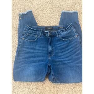 Judy Blue skinny fit jeans in blue denim with a frayed hem Size 16W